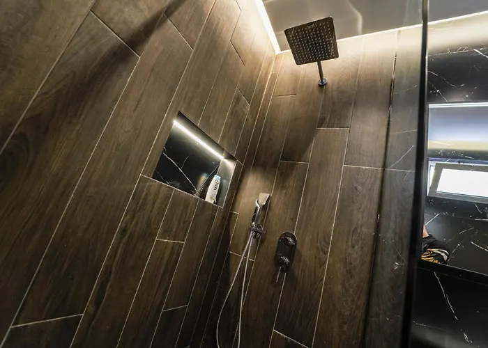 2 Steps From Center 3 3 * Tirana