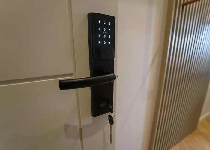 Lägenhet 2 Steps From Center 3 3